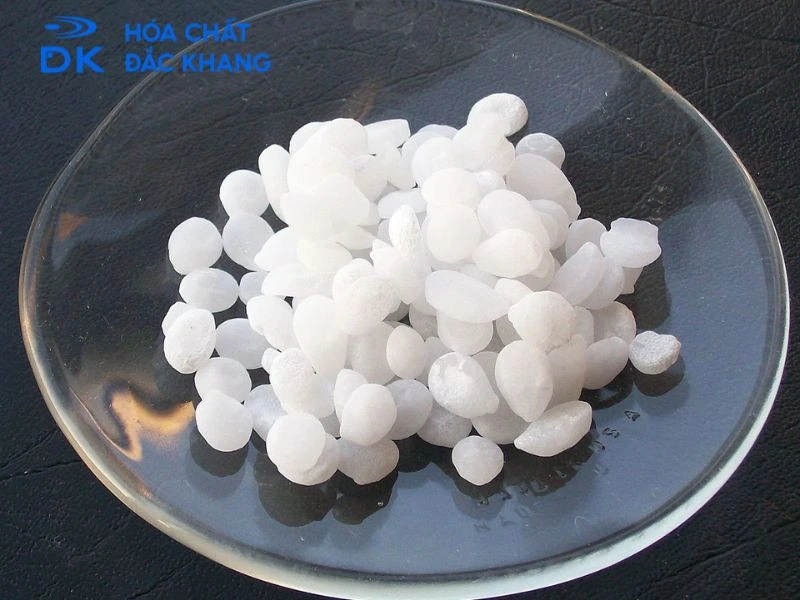 #Xút Ăn Da Là Gì? Ứng Dụng Của Hóa Chất Xút Trong Đời Sống