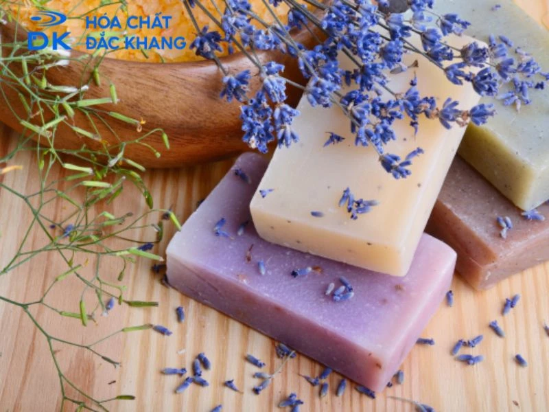 naoh có phải muối không