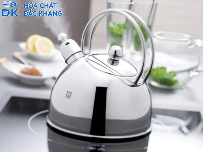 cách khử clo trong nước máy