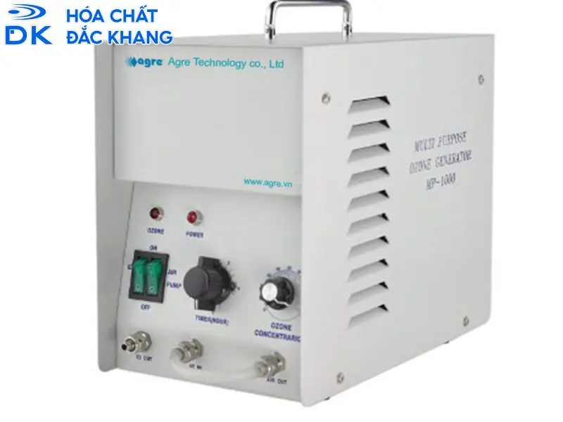 Loại bỏ mùi clo bằng máy sục khí ozone 