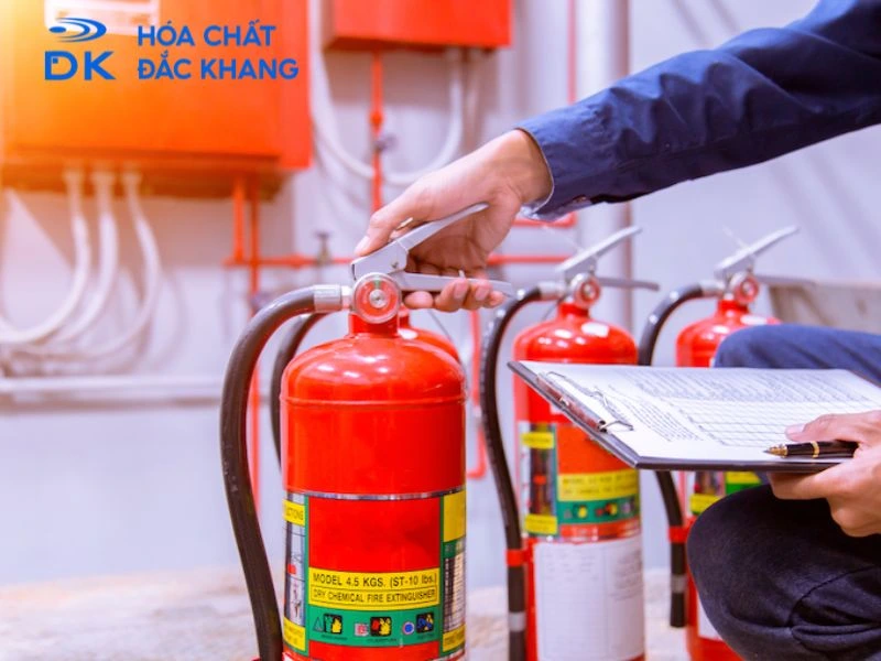 cháy nổ do naoh