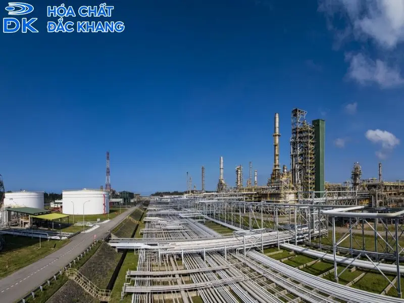 H2SO4 ứng dụng trong công nghiệp dầu mỏ