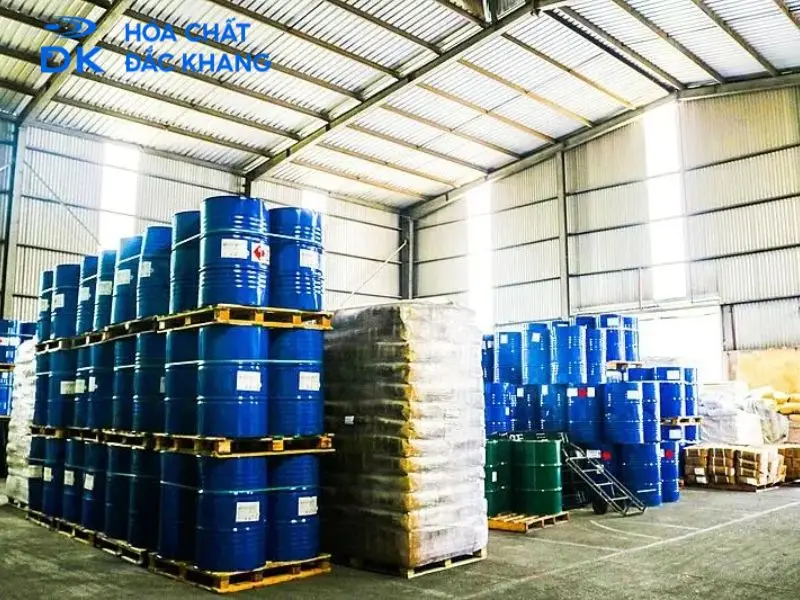 cách phòng tránh NaOH ăn mòn thủy tinh