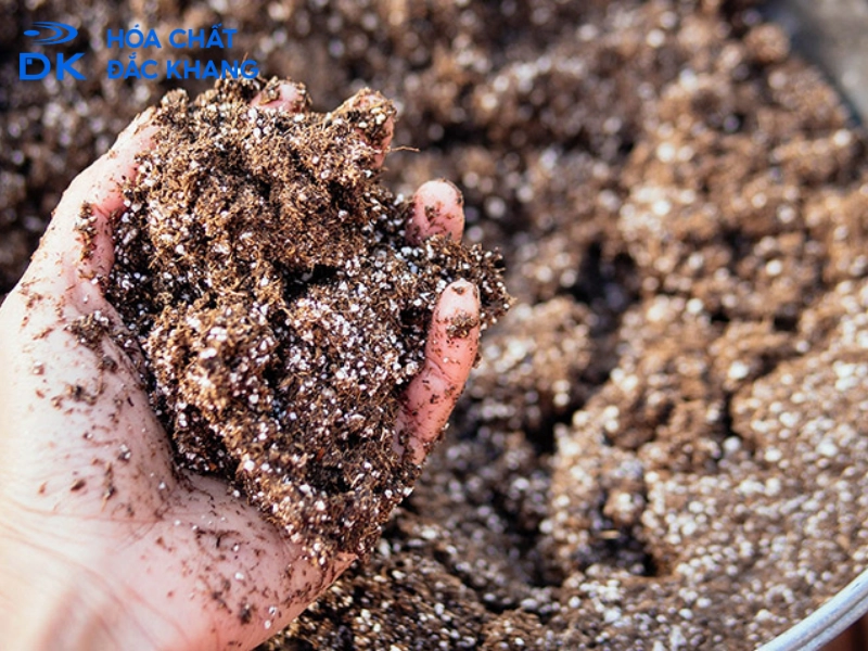 acid sulfuric H2SO4 trong điều chỉnh pH đất