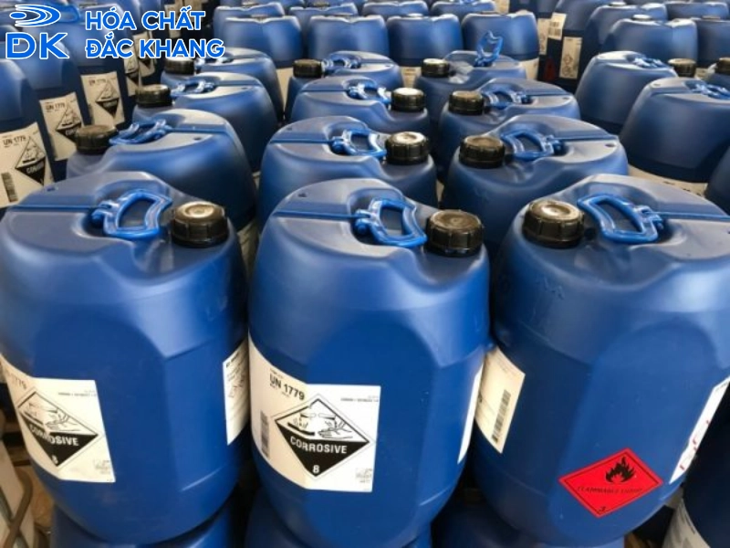 Vì sao dùng Axit fomic là dung môi trong công nghiệp